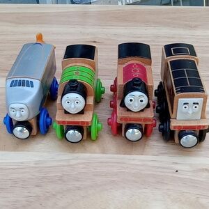 Thomas & friends  Wood Train Bundle